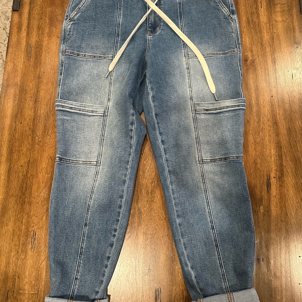 Judy Blue Boyfriend Jogger Jeans in soft Denim